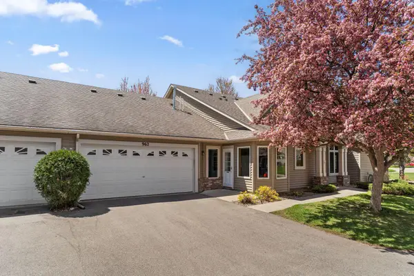 962 Stratford Lane W, Burnsville, MN 55337
