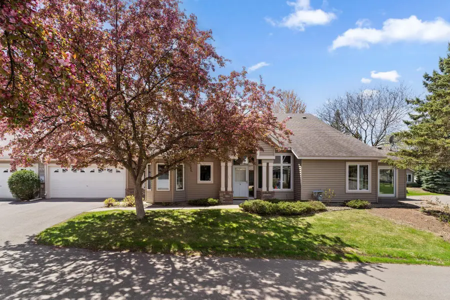 962 Stratford Lane W, Burnsville, MN 55337 - #2