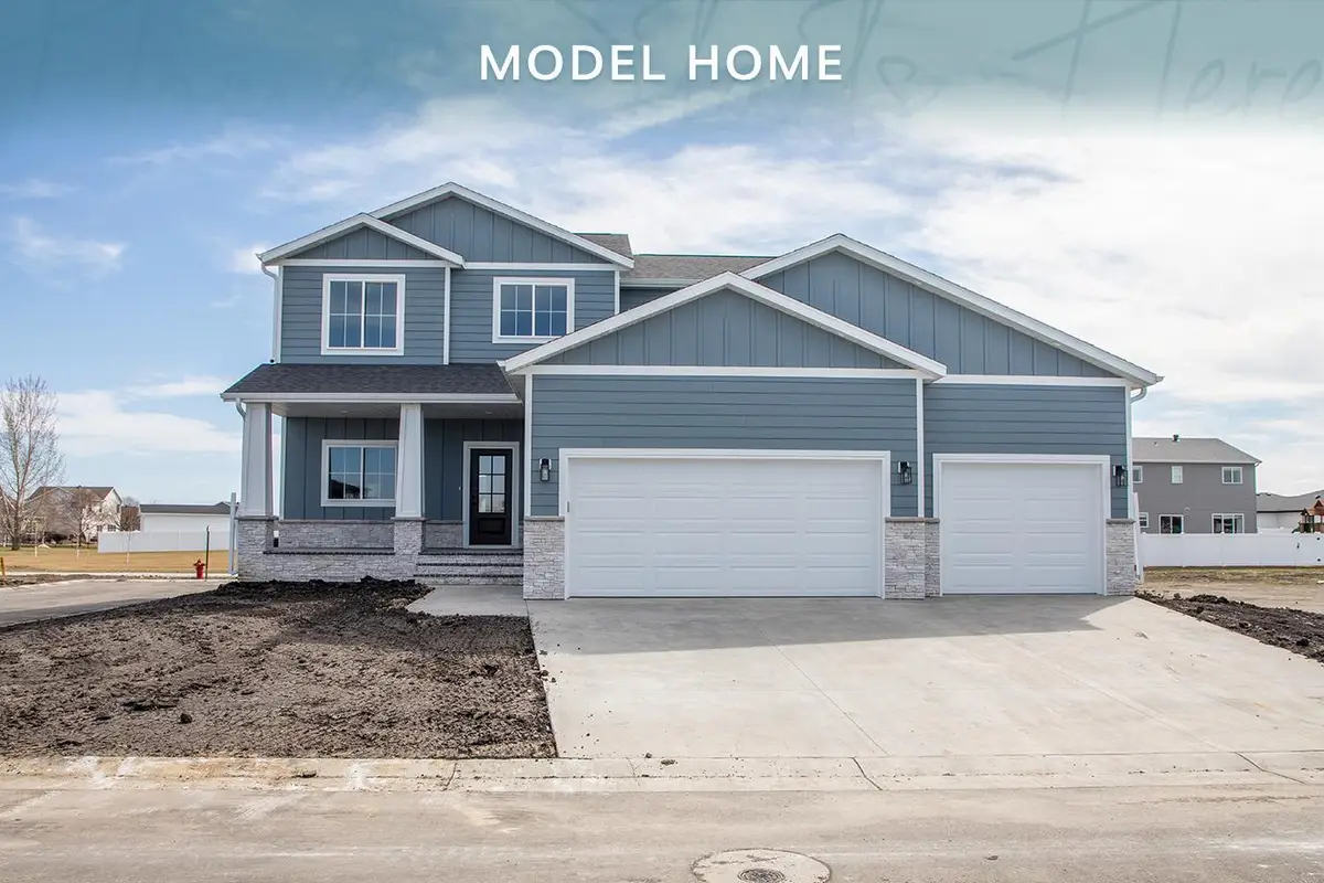 4800 Decorah Way S, Fargo, ND 58104 - #1