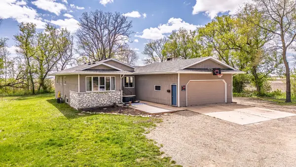 55739 140th Street, Lyle, MN 55953