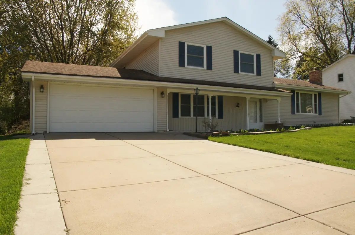746 Belmont Lane E, Saint Paul, MN 55117 - #1