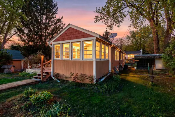 435 Walnut Lane, Shoreview, MN 55126