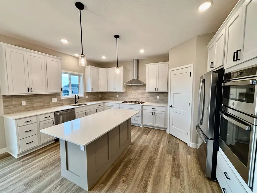 901 Kepler Avenue Ne, Hanover, MN 55341 - #3
