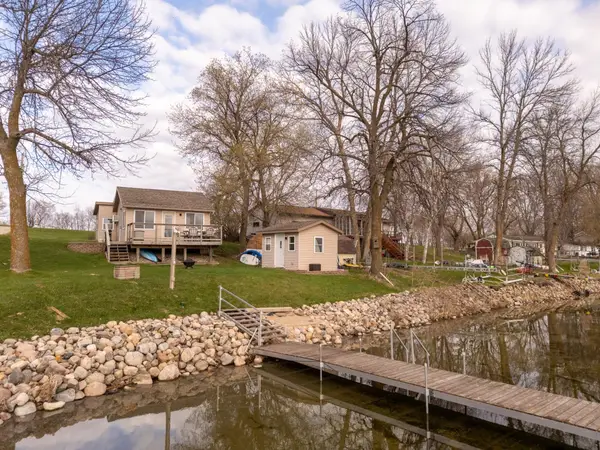 15981 Bayview Drive Ne, Parkers Prairie, MN 56361