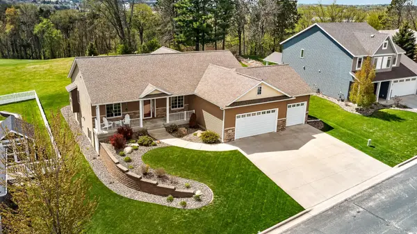 847 Golfview Avenue, Zumbrota, MN 55992