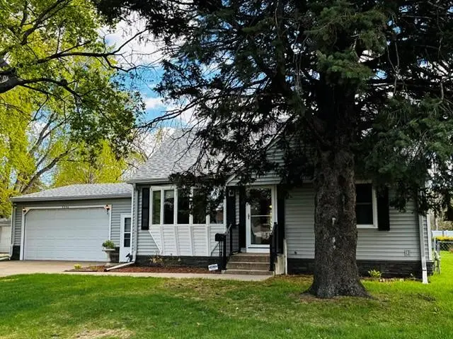 5256 Capitol Street Ne, Fridley, MN 55421 - #2