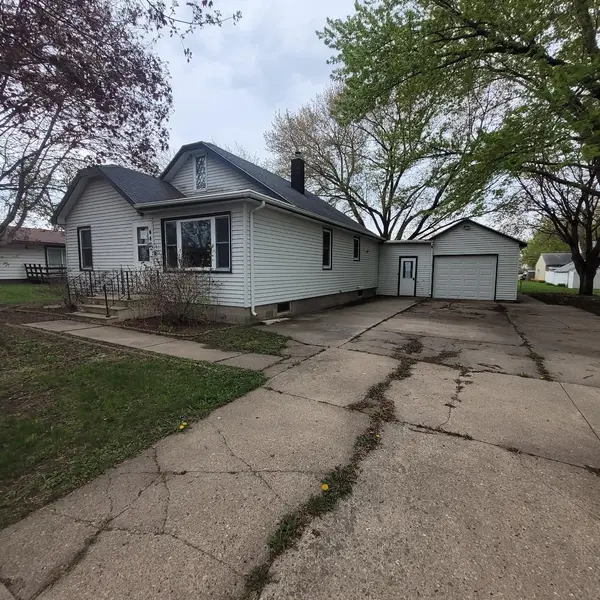 440 E Main Street, Madelia, MN 56062