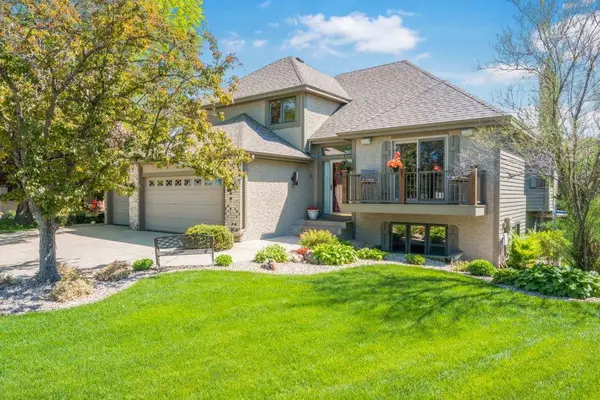 8906 Ashley Terrace, Minneapolis, MN 55443