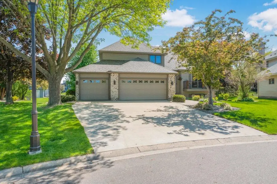 8906 Ashley Terrace, Minneapolis, MN 55443 - #2