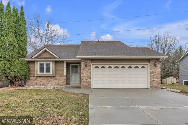 832 Aspen Circle, Saint Paul, MN 55109