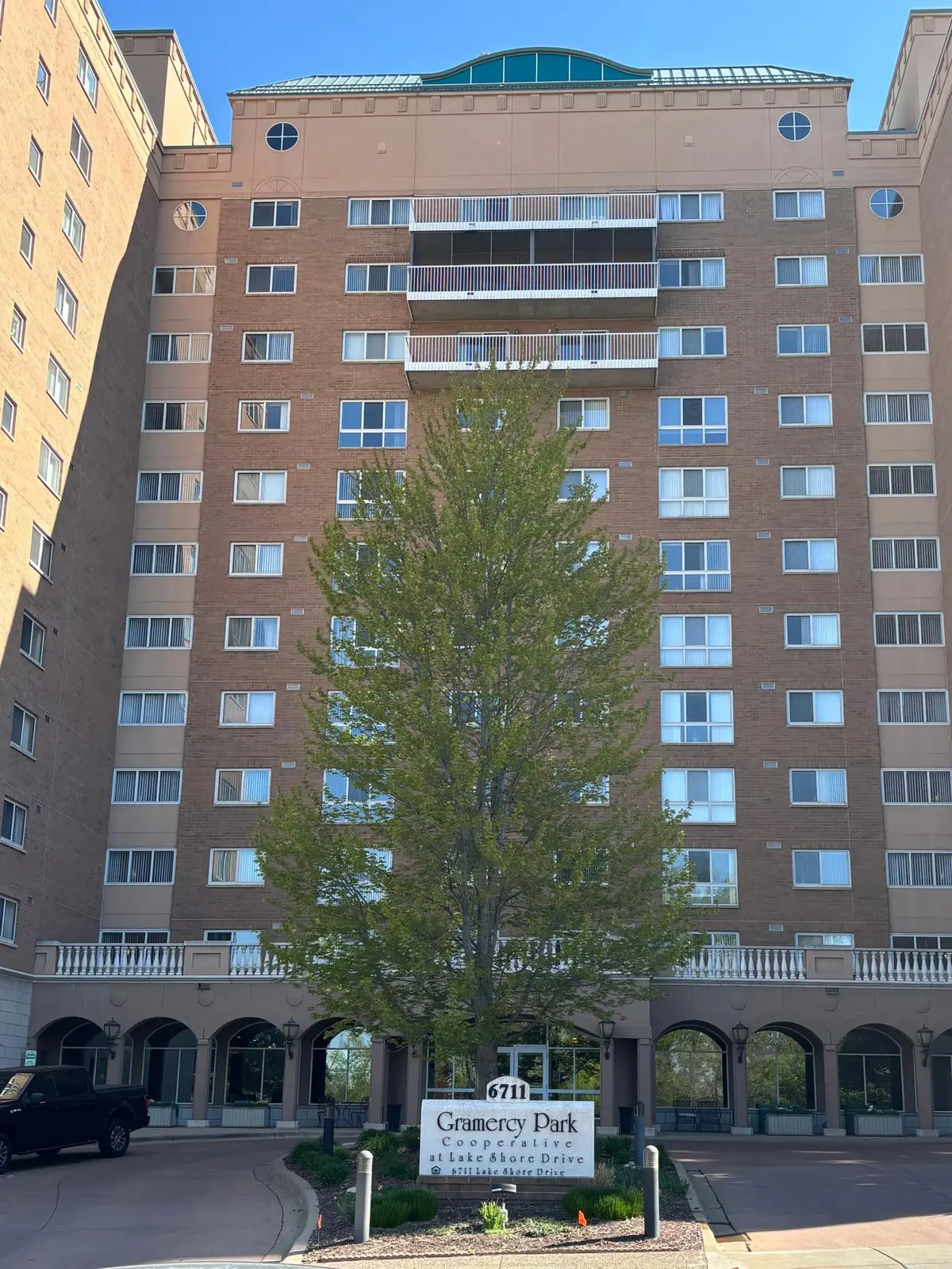 6711 Lake Shore Drive S #813, Minneapolis, MN 55423 - #1