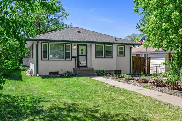 4448 Washington Street Ne, Minneapolis, MN 55421