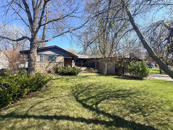 228 1st Street S, Sabin, MN 56580