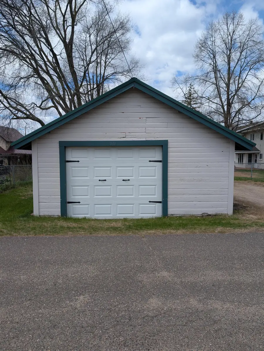 715 3rd Street Se, Little Falls, MN 56345 - #2