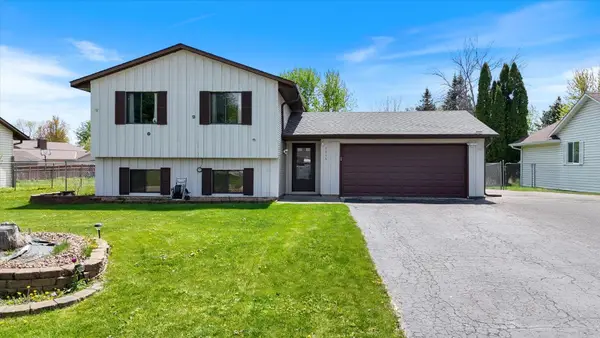 7916 Hallmark Way, Saint Paul, MN 55124