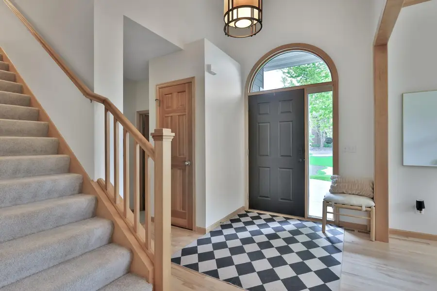 507 Owasso Hills Drive, Saint Paul, MN 55113 - #3