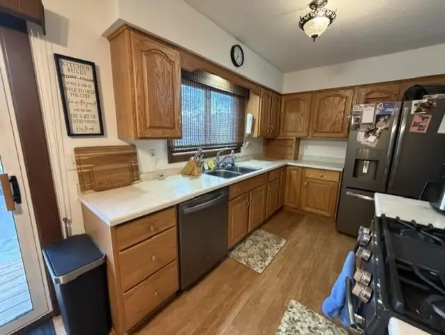 608 S Donnelly Avenue, Litchfield, MN 55355 - #2