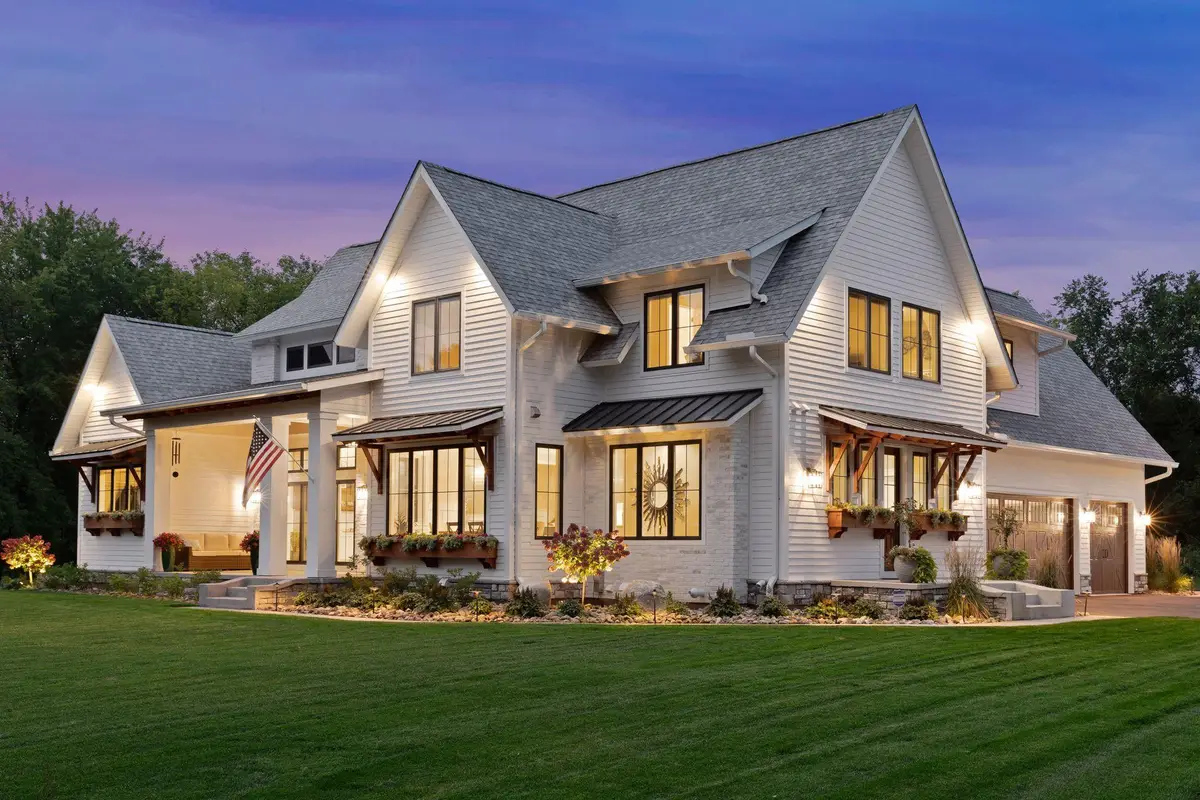 4900 Lakeview Drive, Edina, MN 55424 - #1