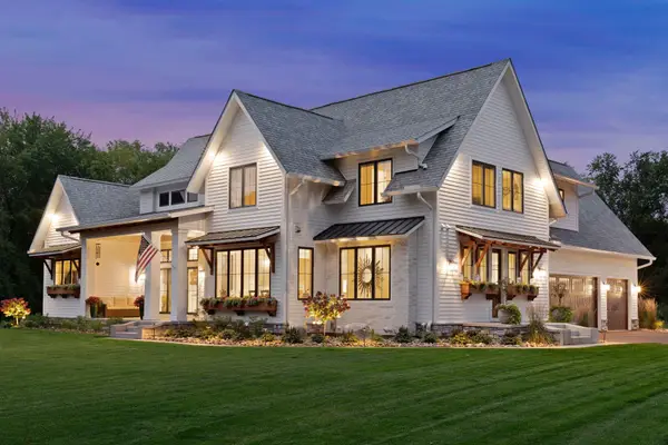 4900 Lakeview Drive, Edina, MN 55424