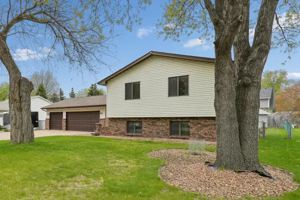 703 Cope Avenue W, Saint Paul, MN 55113