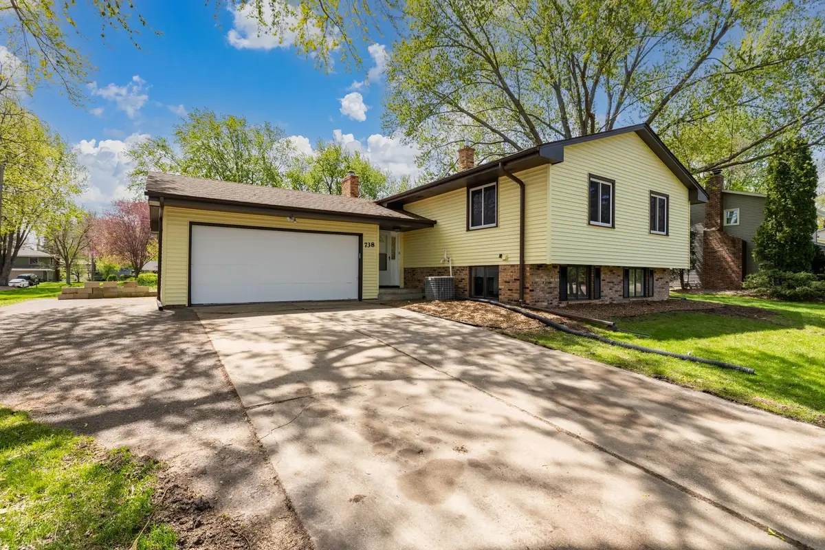 738 County Road B E, Maplewood, MN 55117 - #1