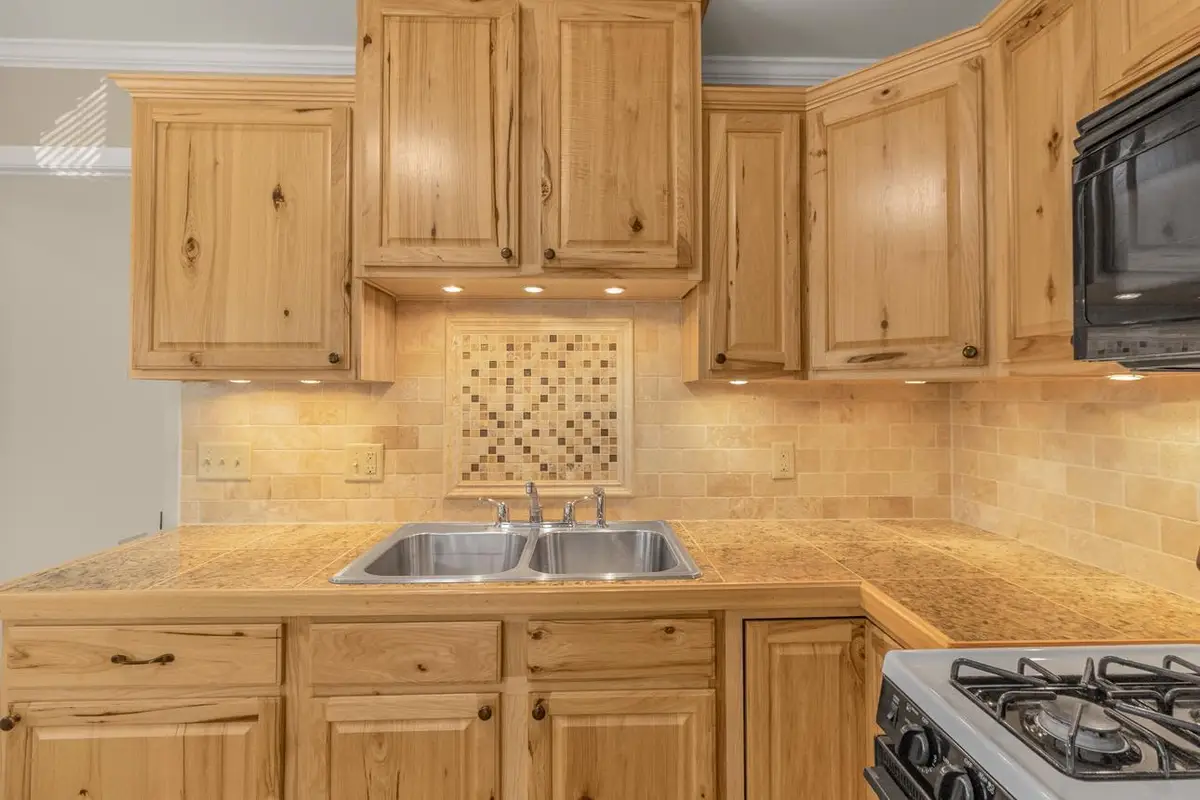 105 Warner Avenue S, Willernie, MN 55090 - #1