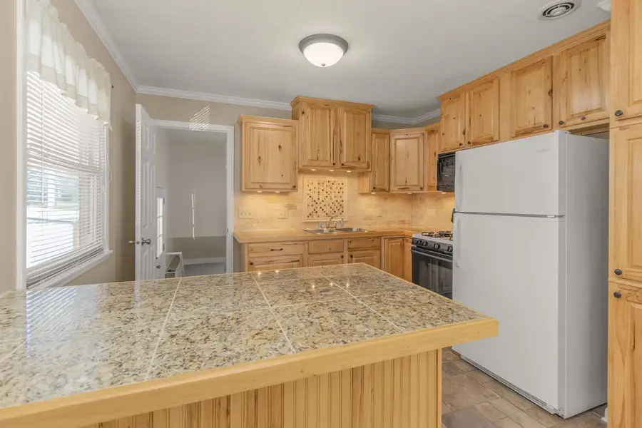 105 Warner Avenue S, Willernie, MN 55090 - #3
