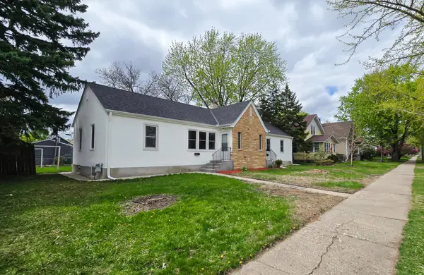 3738 28th Avenue S, Minneapolis, MN 55406
