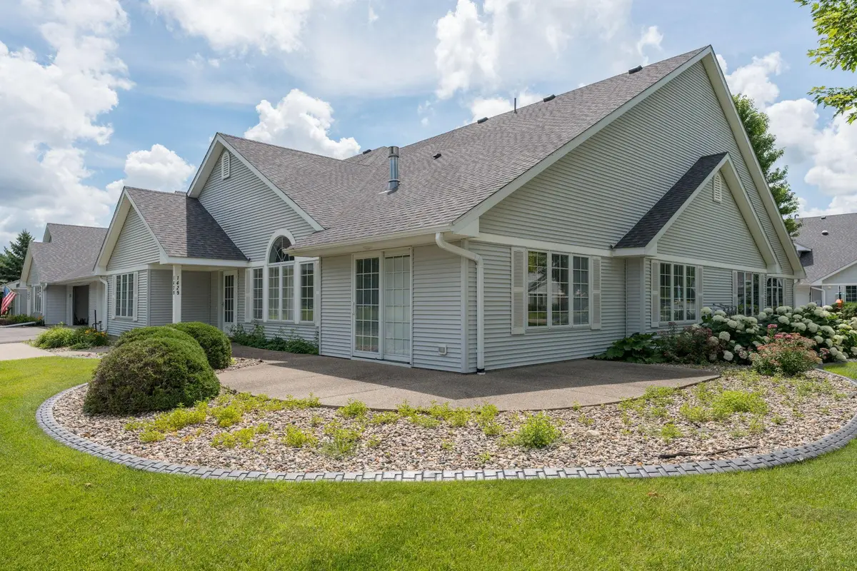 1429 Parkside Lane, North Mankato, MN 56003 - #1