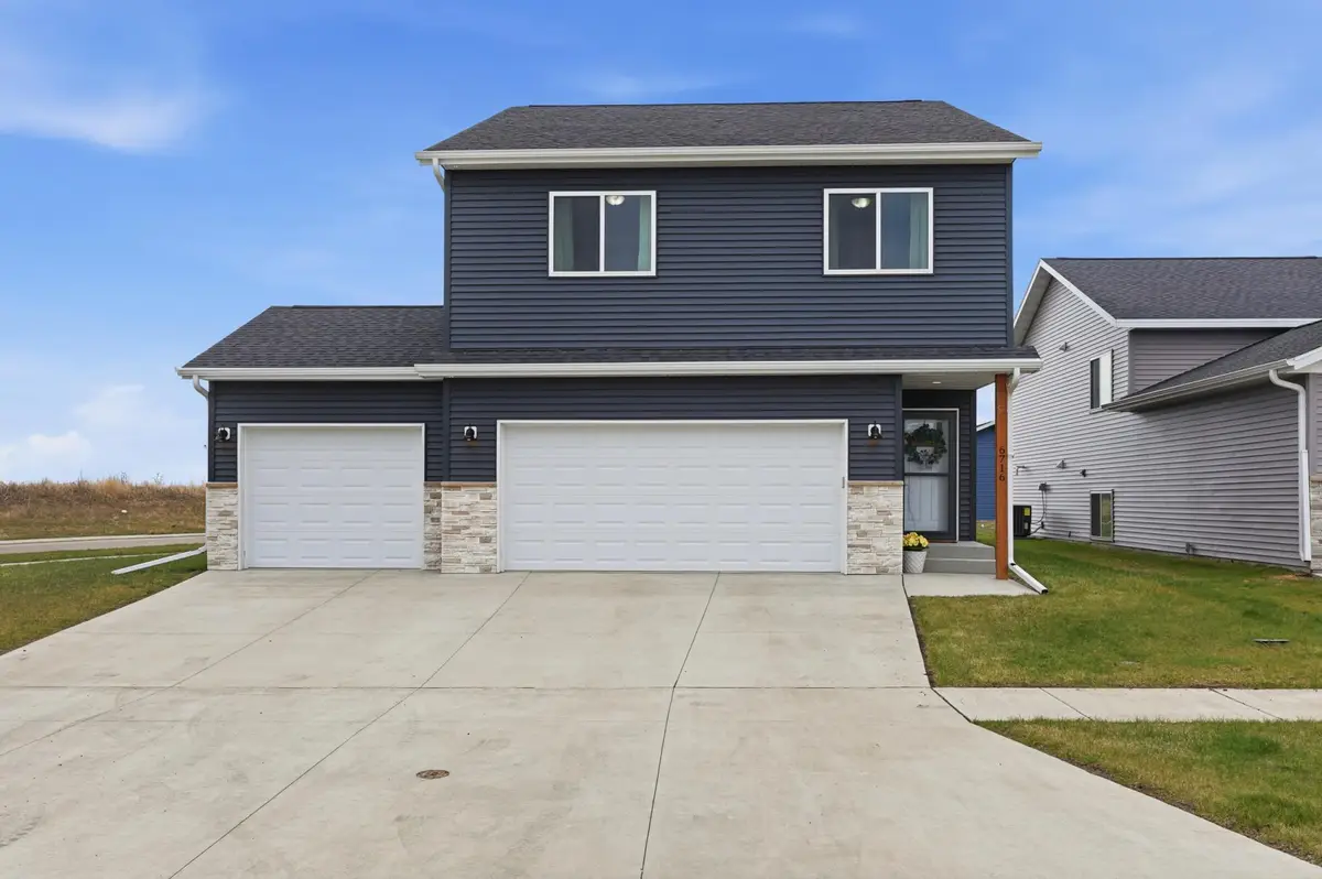 6716 66th Avenue S, Horace, ND 58047 - #1