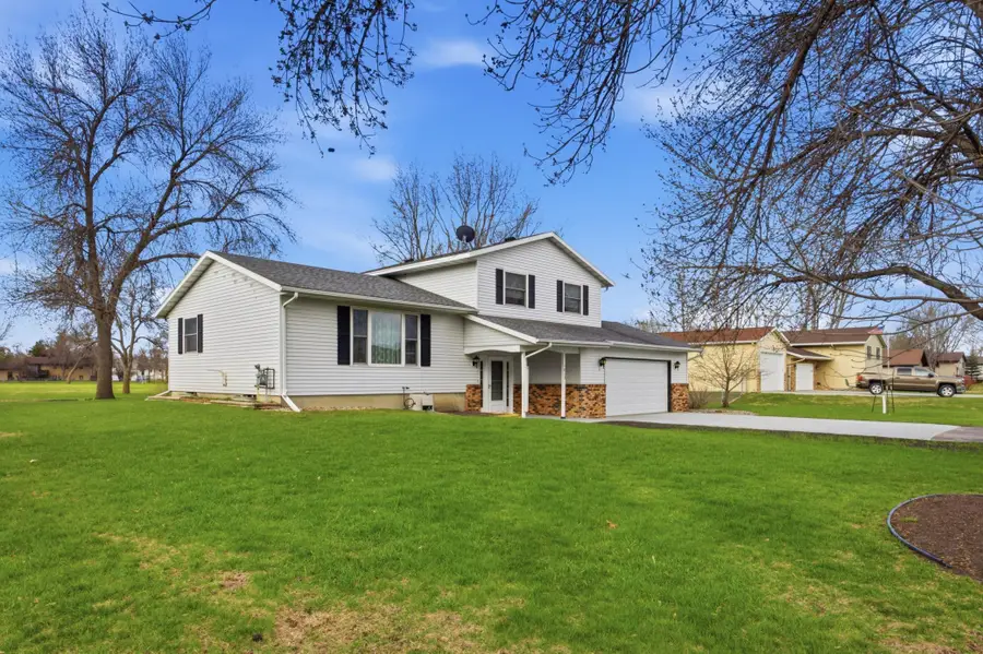 1013 63rd Avenue N, Moorhead, MN 56560 - #2