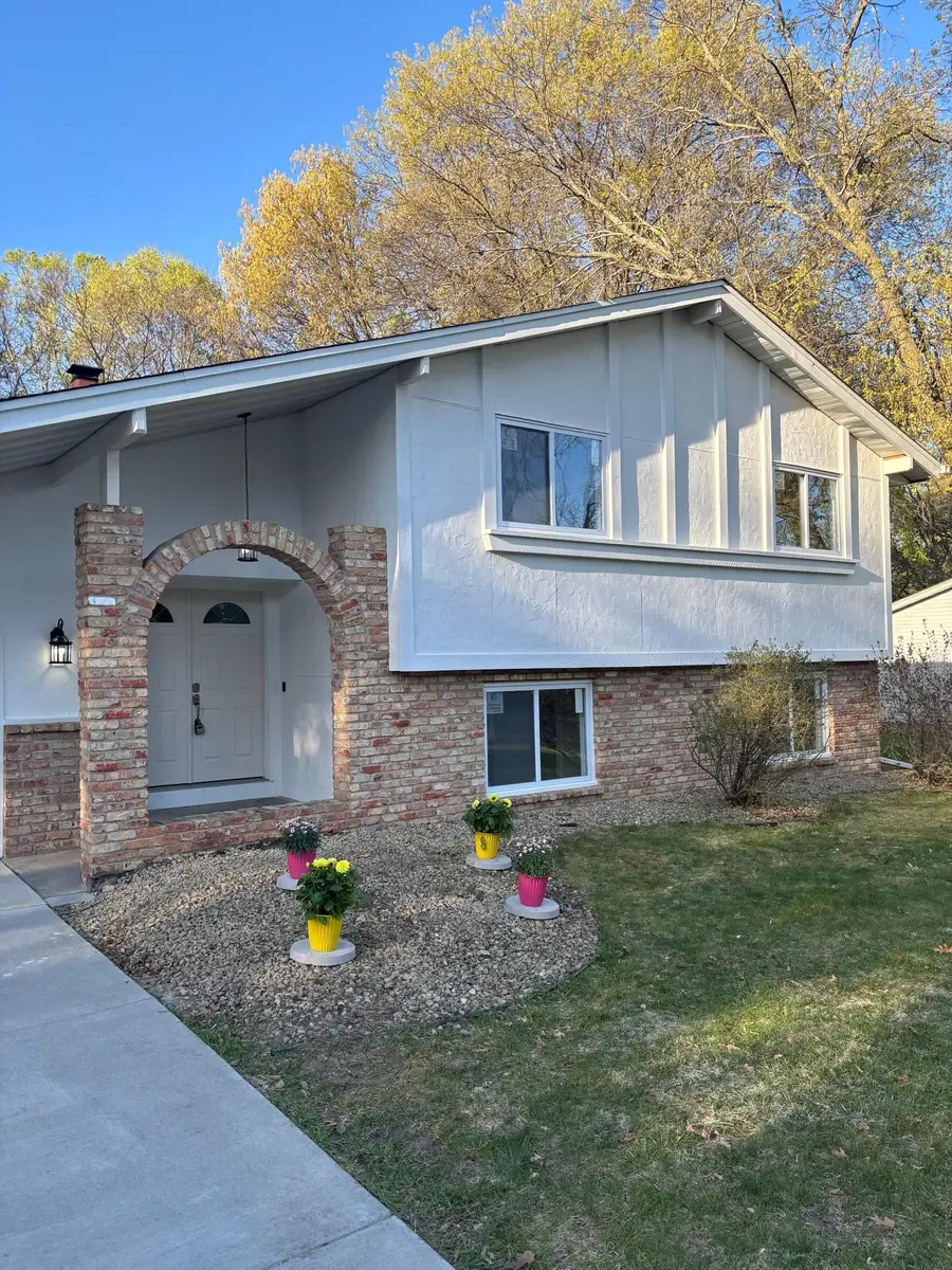 2848 Ardan Avenue, Saint Paul, MN 55112 - #2