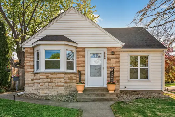 3200 Ewing Avenue N, Minneapolis, MN 55422