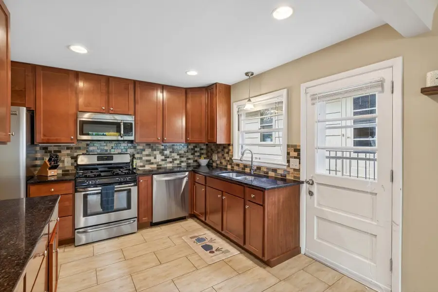 3049 Sumter Avenue S, Saint Louis Park, MN 55426 - #3