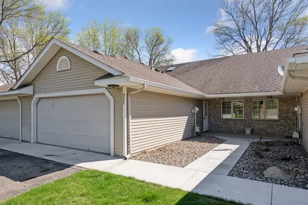 8327 Victoria Drive, Victoria, MN 55386