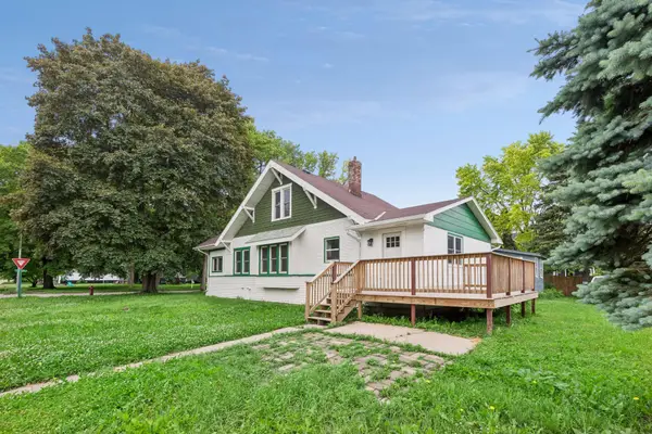 601 N Carver Street, Winthrop, MN 55396