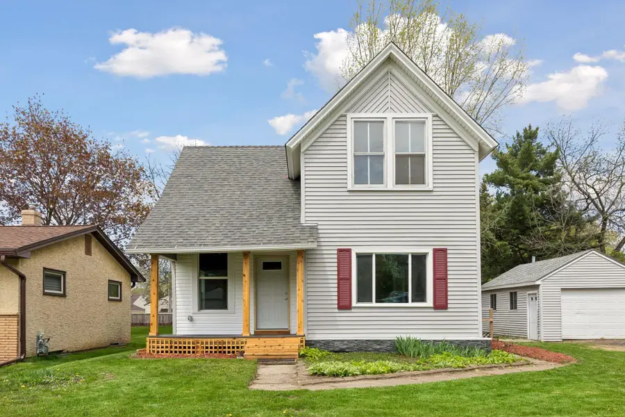 2587 2nd Avenue E, North Saint Paul, MN 55109 - #2