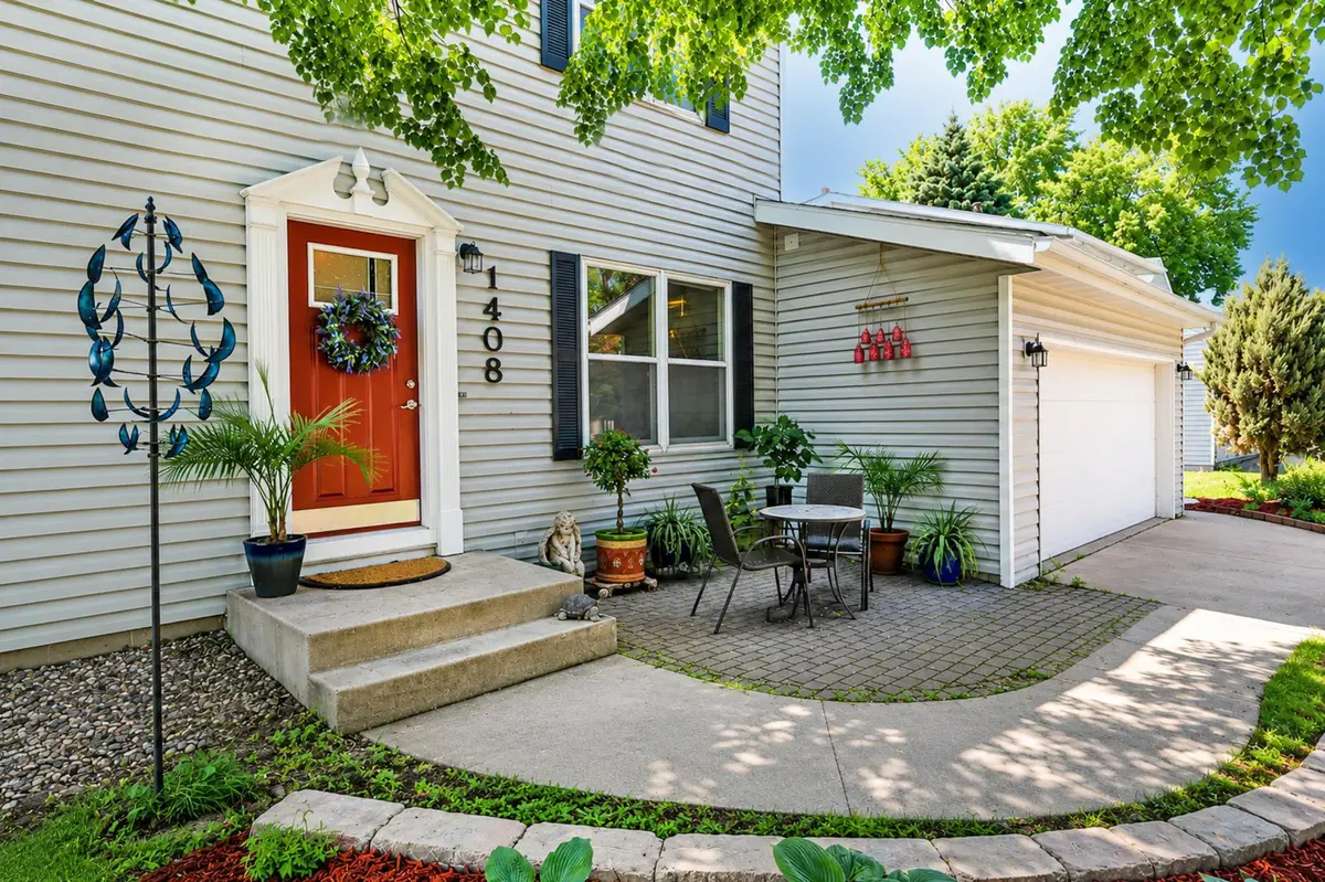 1408 City View Court Ne, Rochester, MN 55906 - #1