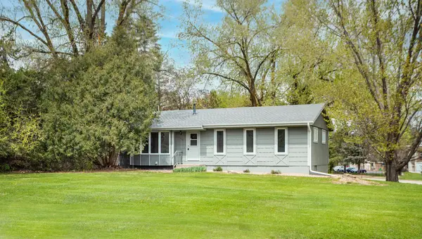 17620 19th Avenue N, Minneapolis, MN 55447