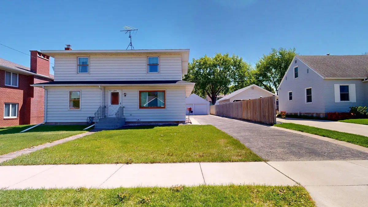 406 Giles Place, Albert Lea, MN 56007 - #1