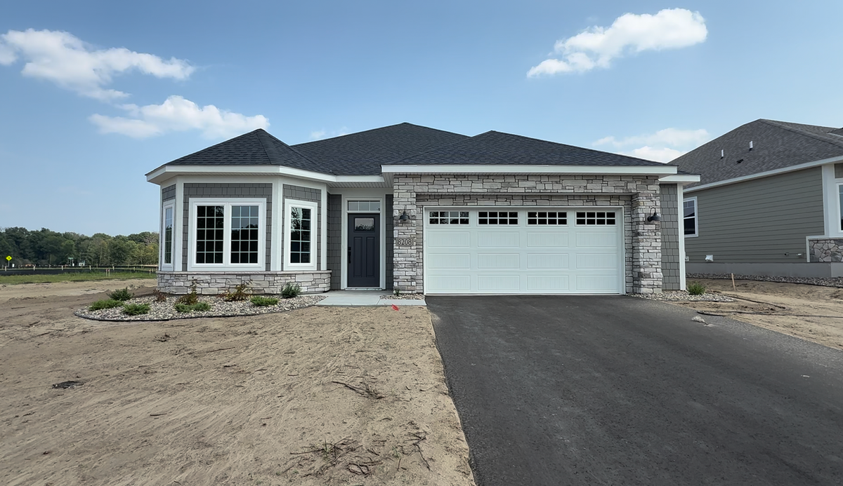 8208 Haywood Drive, Lino Lakes, MN 55014 - #1