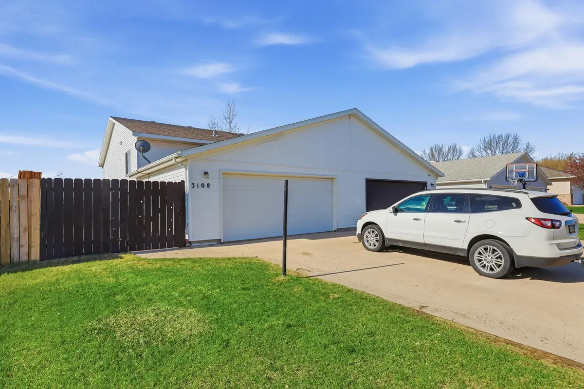3108 Dakota Park Circle S, Fargo, ND 58104 - #1