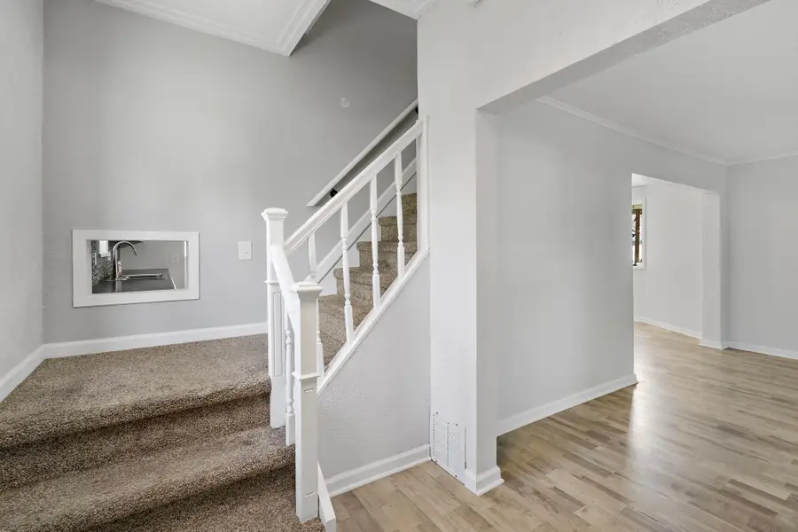 220 Sidney Street E, Saint Paul, MN 55107 - #3