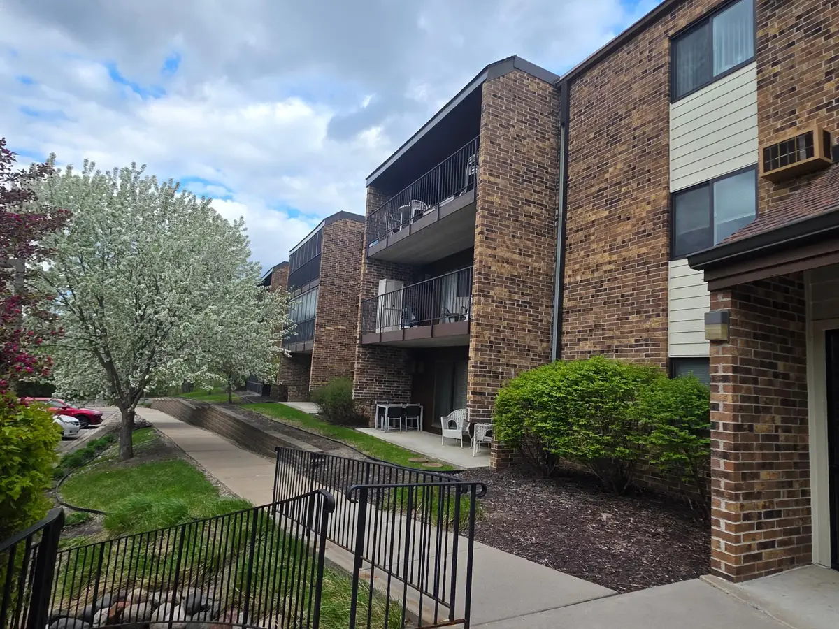 35 Nathan Lane N #325, Minneapolis, MN 55441 - #1