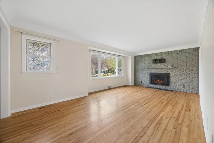 419 Tyler Avenue S, Hopkins, MN 55343 - #2
