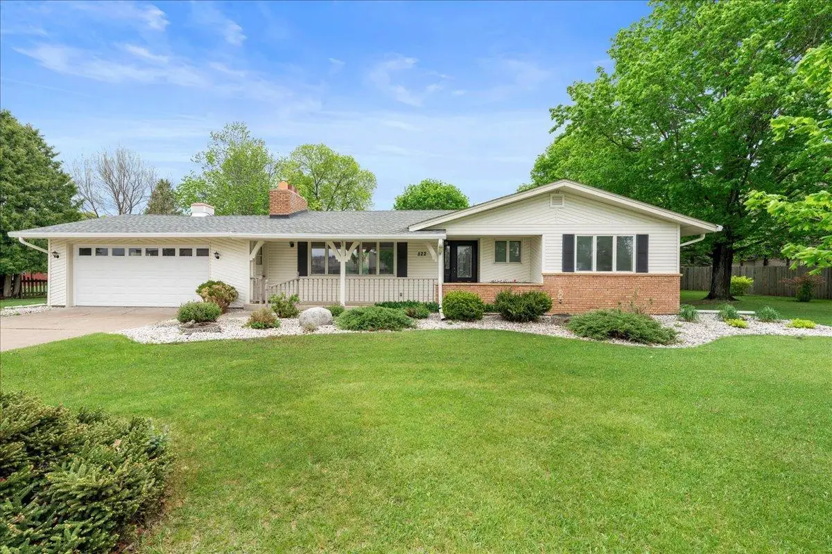 822 Dellwood Street S, Cambridge, MN 55008 - #1