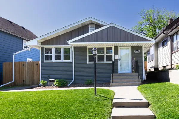 1224 6th Street E, Saint Paul, MN 55106