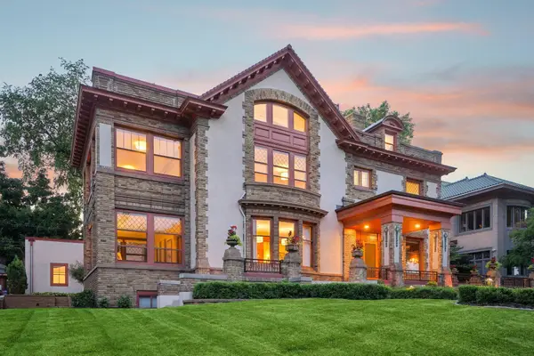 2224 W Lake Of The Isles Parkway, Minneapolis, MN 55405