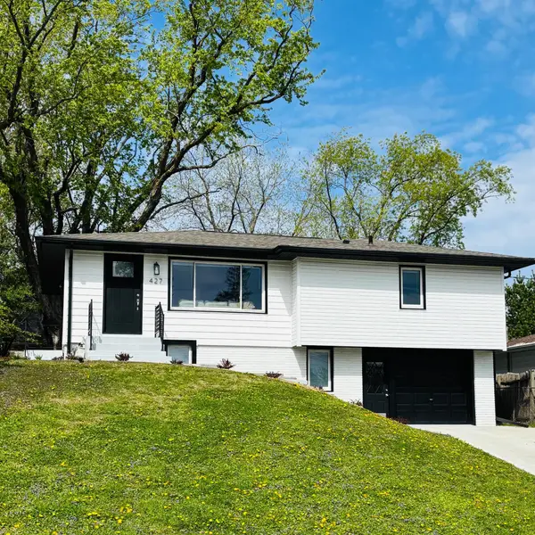 427 21st Avenue Sw, Rochester, MN 55902