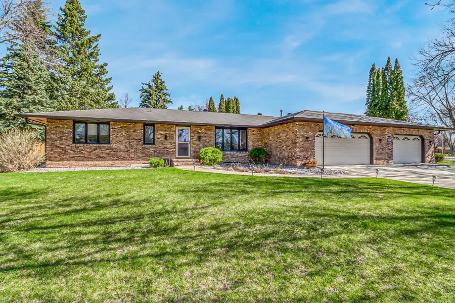 42 36th Avenue Ne, Fargo, ND 58102 - #2